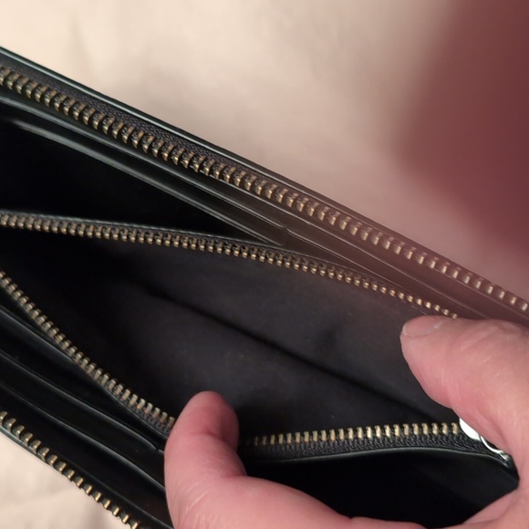 Coach Leather Rivet Accordian Wallet - Picture 6 of 7